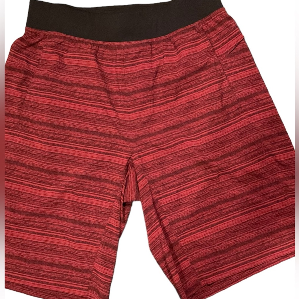 🍋🍋! Lululemon Mens Pace Workout Shorts.
